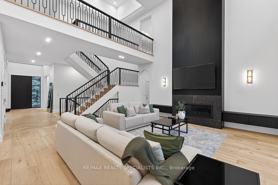 431 Seaton Drive, Oakville, ON L6L 3Y3 14