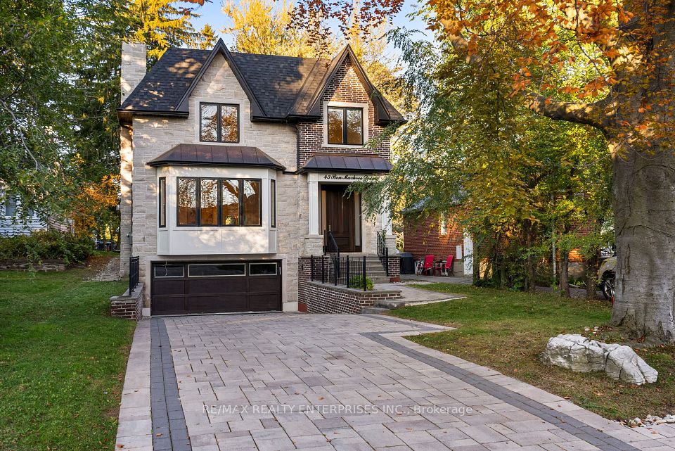 43 Ben Machree Drive, Mississauga, ON L5H 2S2 2