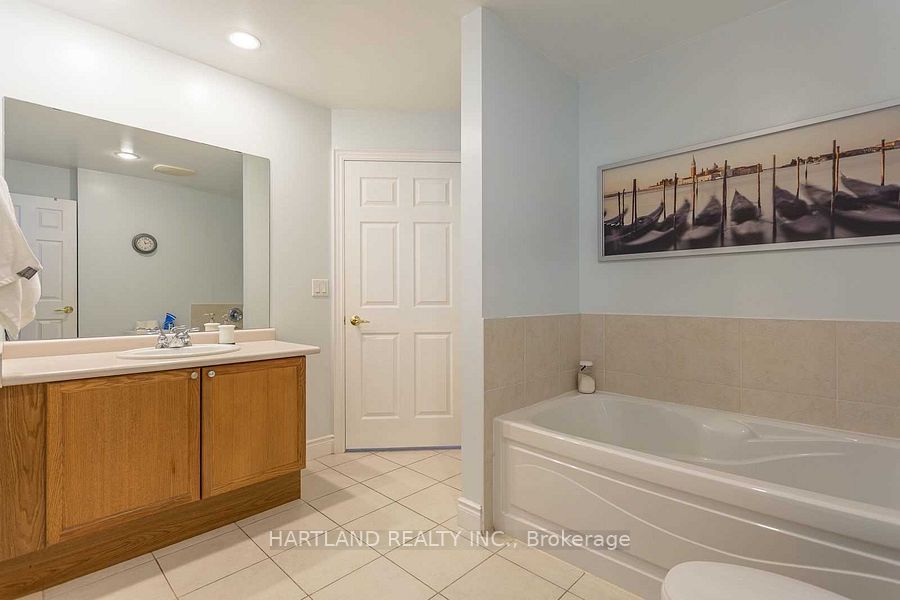 399 Elizabeth Street 209, Burlington, ON L7R 0A4 6