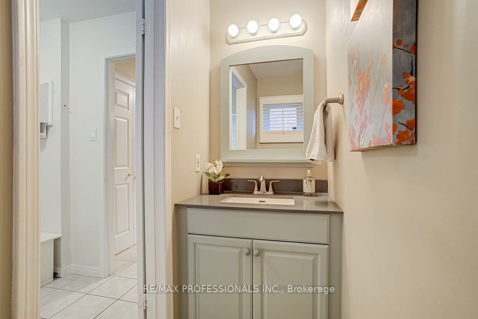 4357 Poltava Crescent, Mississauga, ON L4W 3B9 22