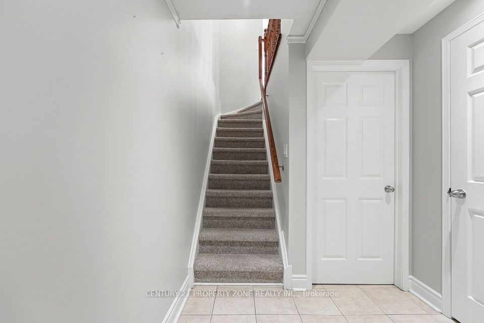 88 Spadina Road, Brampton, ON L6X 4X6 9