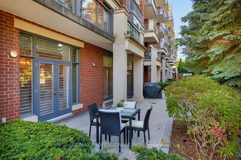 9 Burnhamthorpe Crescent 108, Toronto, ON M9A 1G4 19