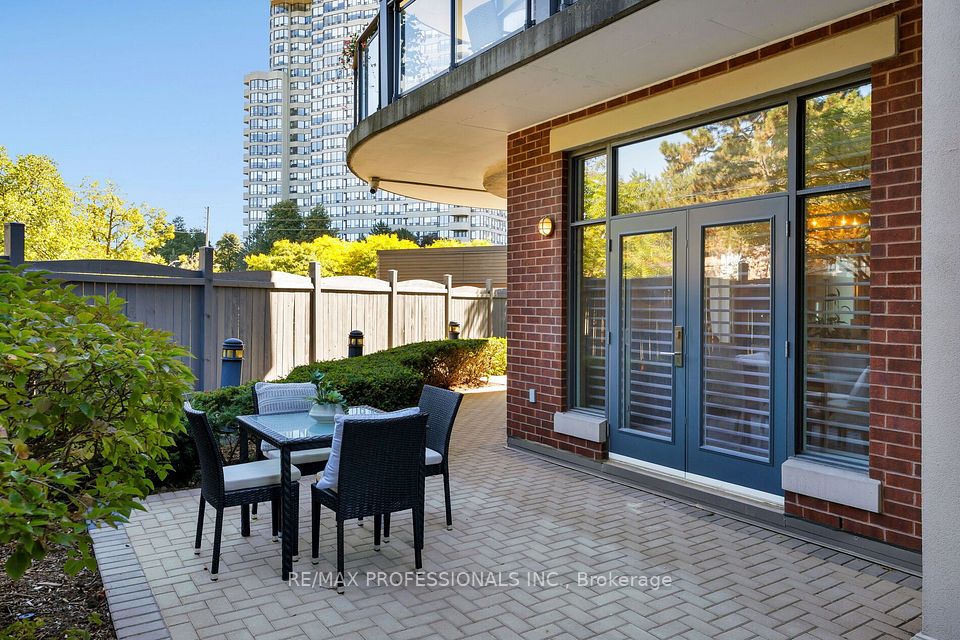 9 Burnhamthorpe Crescent 108, Toronto, ON M9A 1G4 20