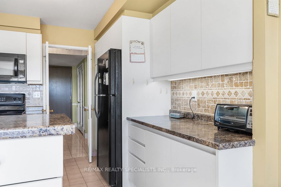 1800 The Collegeway 1211, Mississauga, ON L5L 5S4 15
