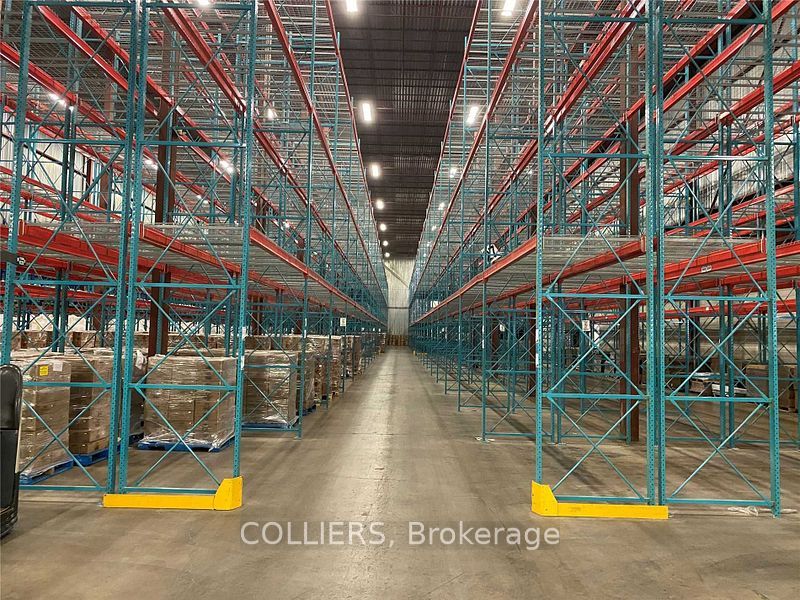 5 Copper Drive A, Brampton, ON L6T 4W5 3