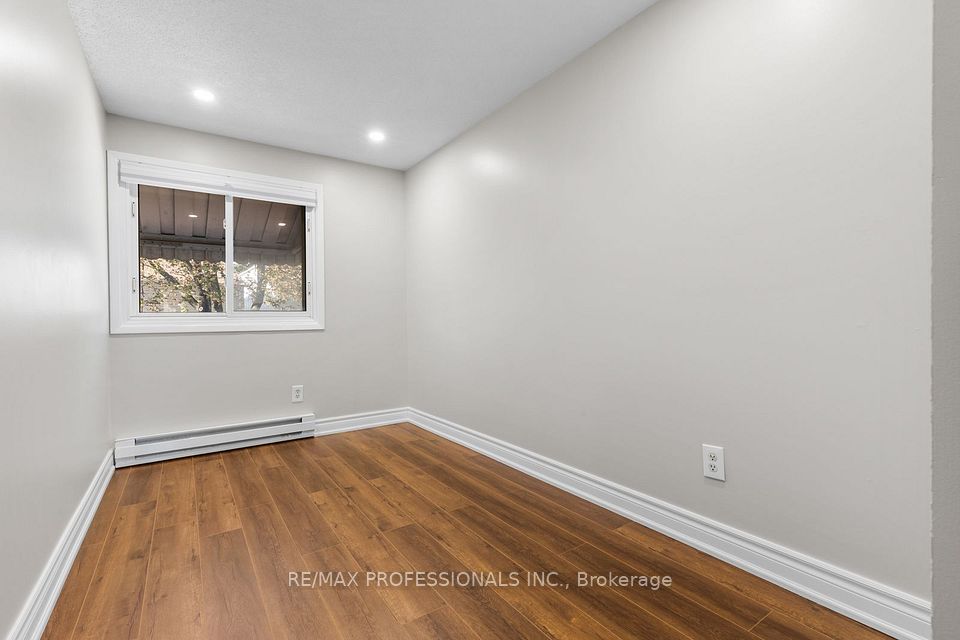 11 Grand Rapids Square, Brampton, ON L6S 2H9 22