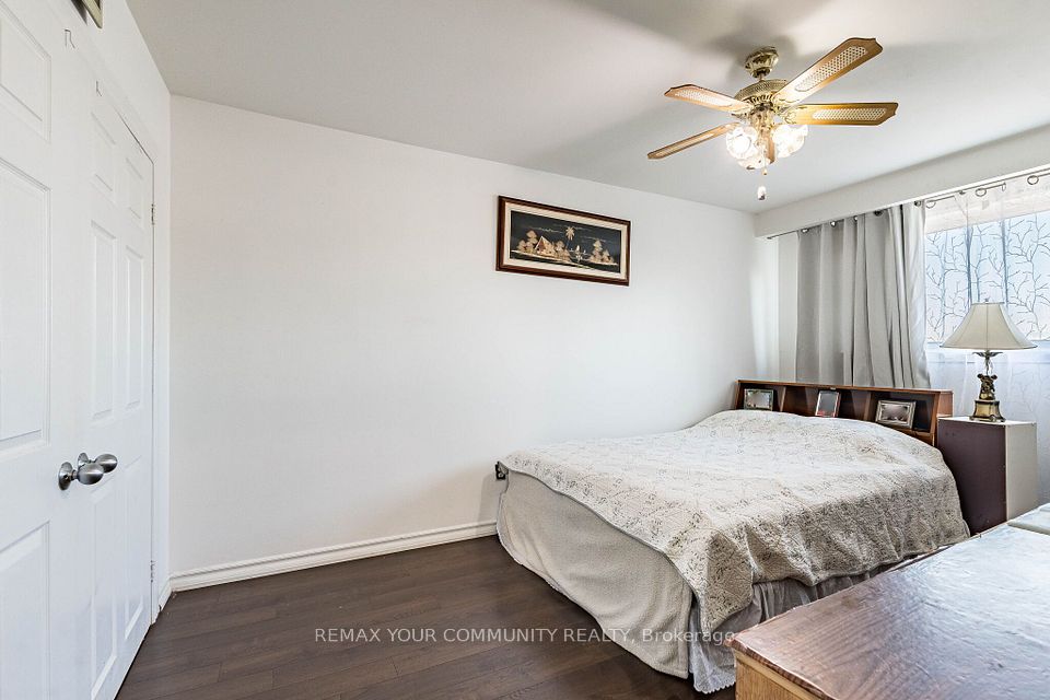 3696 Woodruff Crescent, Mississauga, ON L4T 1T9 20