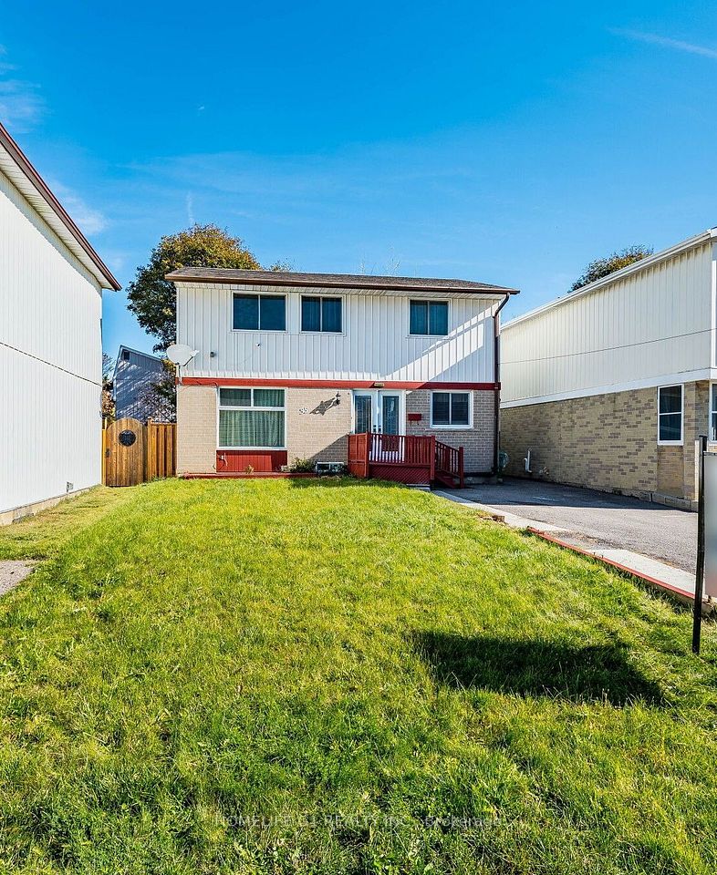 35 Greenbush Court, Brampton, ON L6S 2K2 2