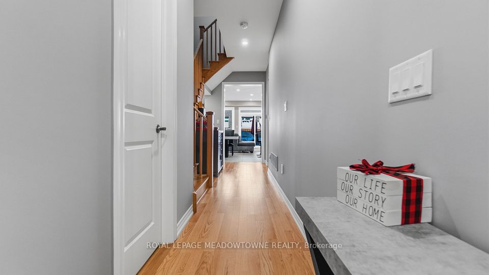 8 Angelfish Road, Brampton, ON L7A 5C5 5