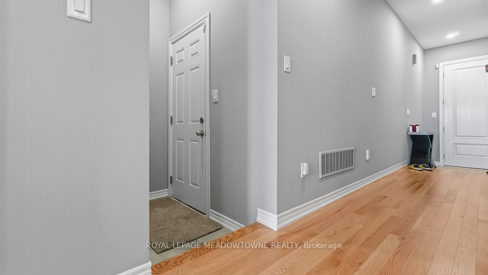 8 Angelfish Road, Brampton, ON L7A 5C5 8