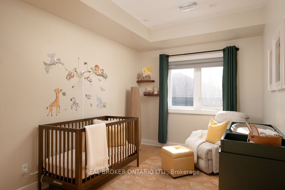 1633 Coram Crescent, Mississauga, ON L4X 1L1 23