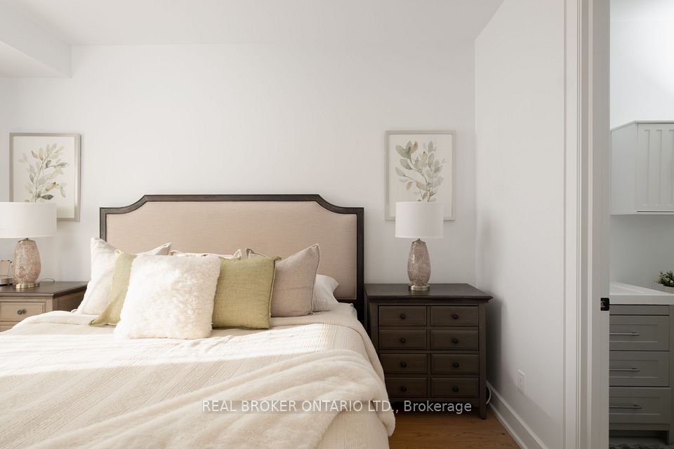 1633 Coram Crescent, Mississauga, ON L4X 1L1 20