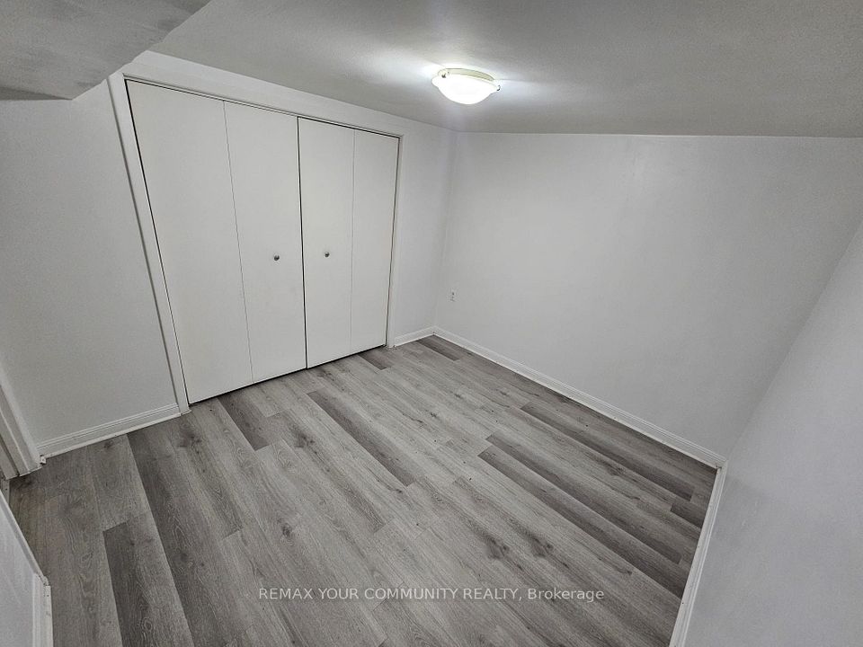 12 Curtis Drive Basement, Brampton, ON L6Y 2J4 7