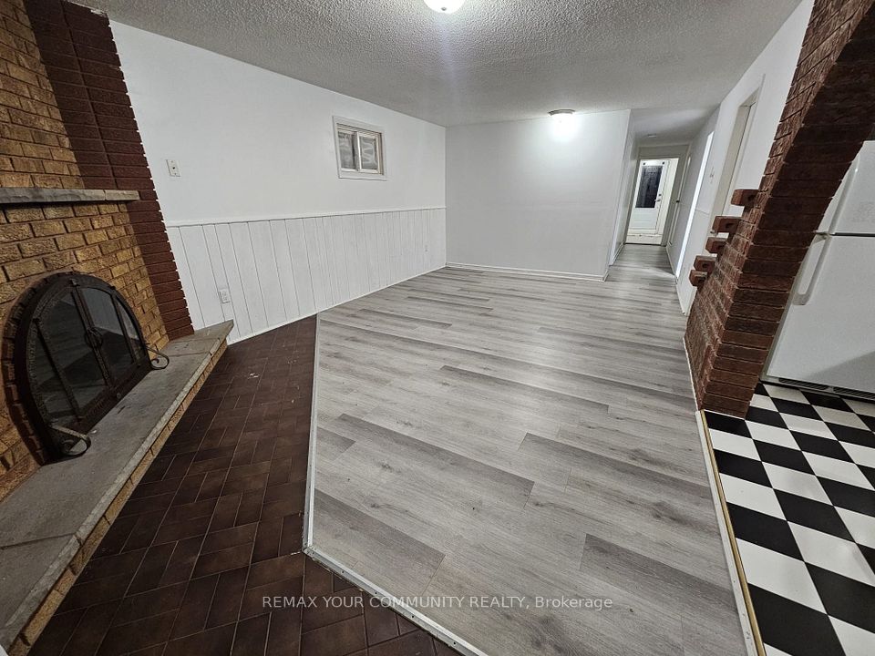 12 Curtis Drive Basement, Brampton, ON L6Y 2J4 3