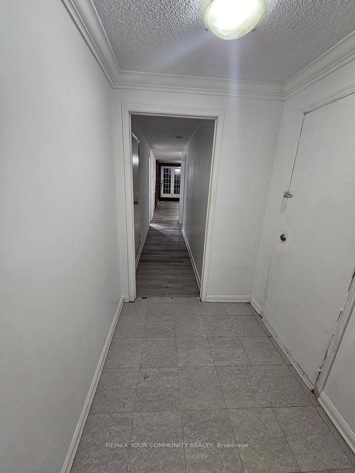 12 Curtis Drive Basement, Brampton, ON L6Y 2J4 5