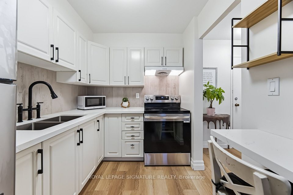2263 Marine Drive 1203, Oakville, ON L6L 5K1 20
