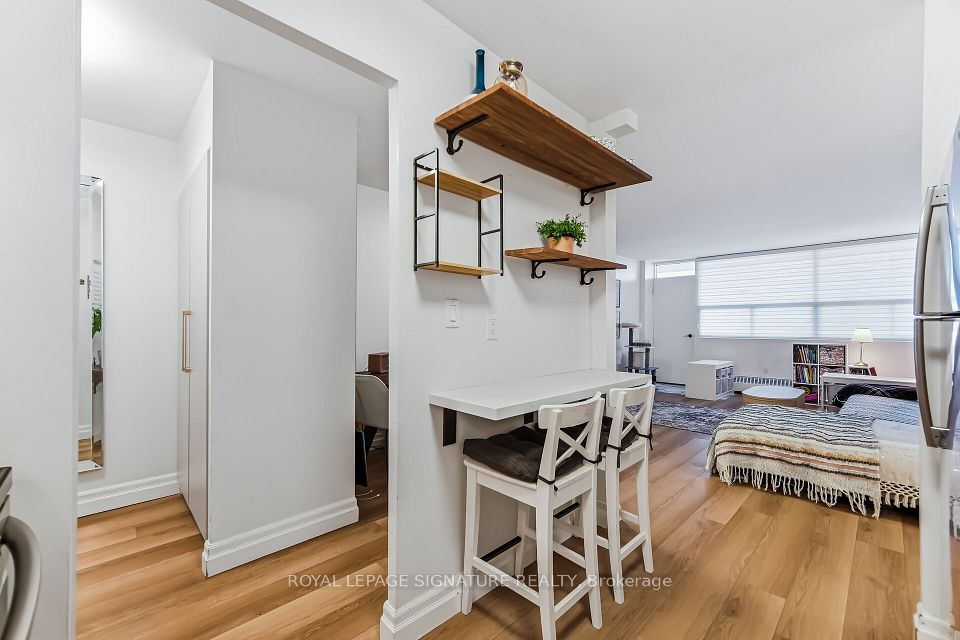 2263 Marine Drive 1203, Oakville, ON L6L 5K1 19