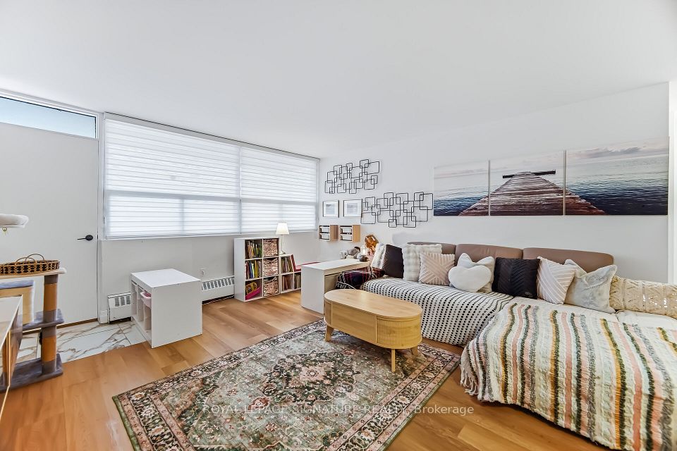2263 Marine Drive 1203, Oakville, ON L6L 5K1 12