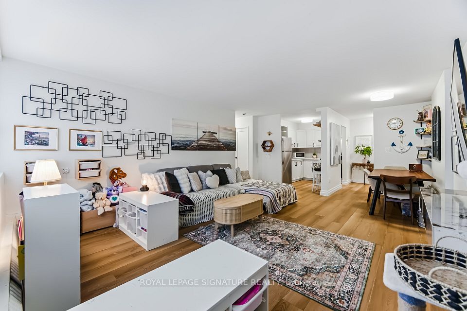 2263 Marine Drive 1203, Oakville, ON L6L 5K1 17
