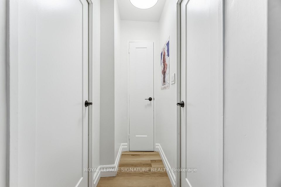 2263 Marine Drive 1203, Oakville, ON L6L 5K1 23
