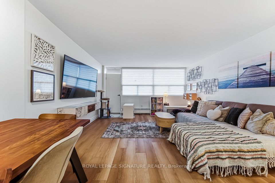 2263 Marine Drive 1203, Oakville, ON L6L 5K1 11