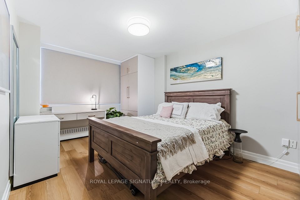 2263 Marine Drive 1203, Oakville, ON L6L 5K1 24