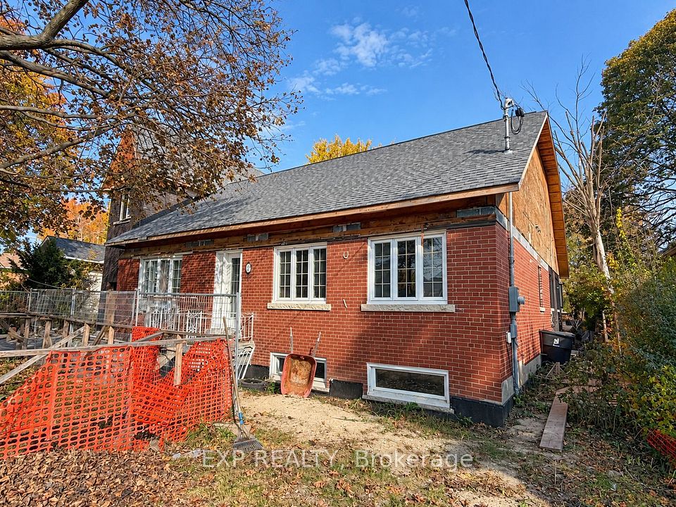 17 Windsor Road, Toronto, ON M9R 3G2 2