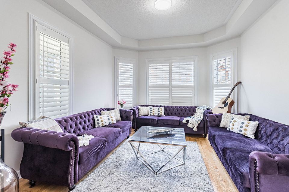 110 Banbridge Crescent, Brampton, ON L6X 5M2 5