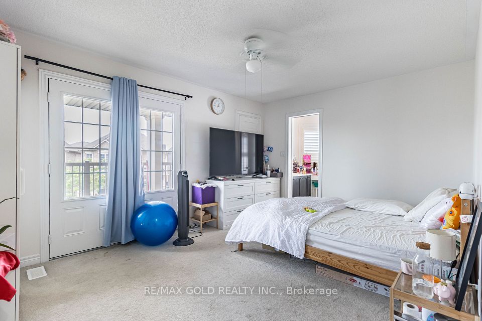 110 Banbridge Crescent, Brampton, ON L6X 5M2 17