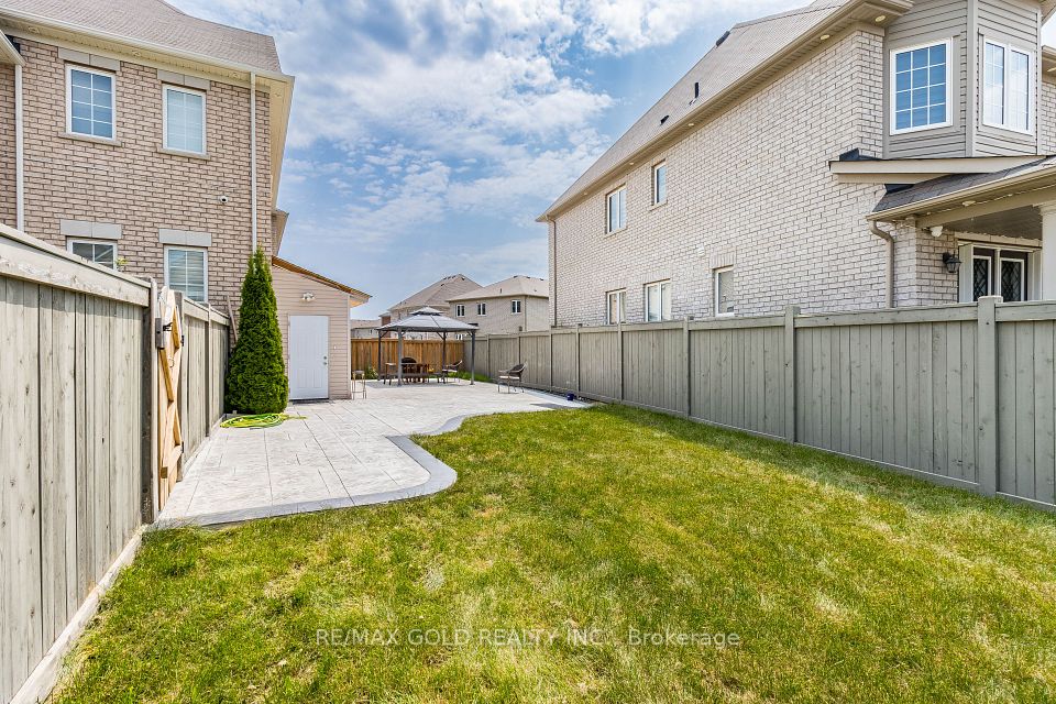 110 Banbridge Crescent, Brampton, ON L6X 5M2 22