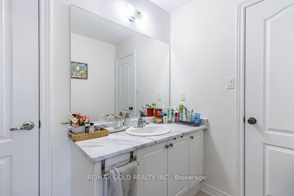 110 Banbridge Crescent, Brampton, ON L6X 5M2 20