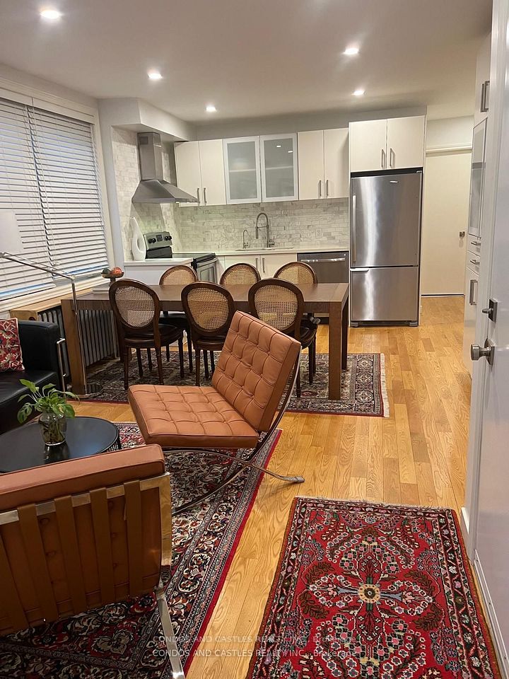 203 Fern Avenue, Toronto, ON M6R 1K5 3