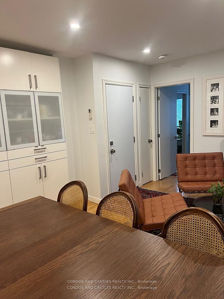 203 Fern Avenue, Toronto, ON M6R 1K5 6