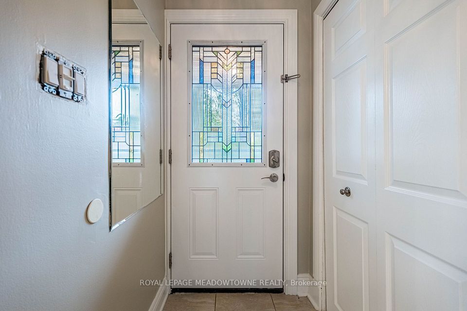 2600 Constable Road, Mississauga, ON L5J 1W2 6