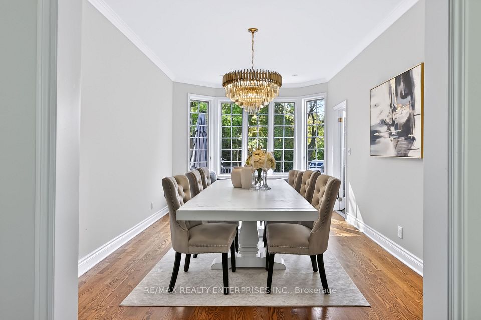 1492 Broadmoor Avenue, Mississauga, ON L5G 3T8 16