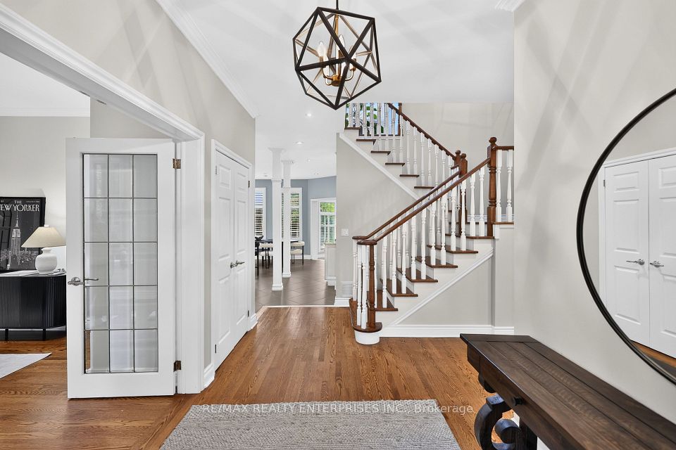 1492 Broadmoor Avenue, Mississauga, ON L5G 3T8 19