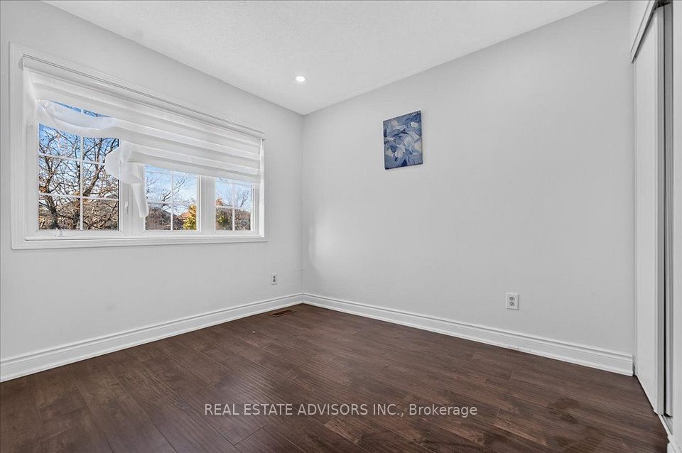 27 Coachwhip Road, Brampton, ON L6R 1X9 12