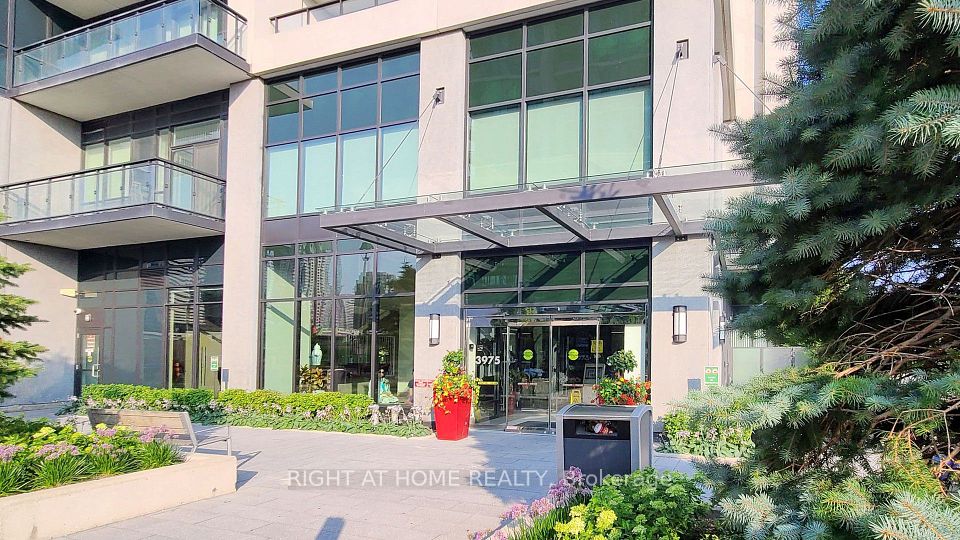 3975 Grand Park Drive 4307, Mississauga, ON L5B 4M6 2
