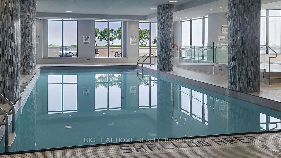 3975 Grand Park Drive 4307, Mississauga, ON L5B 4M6 3