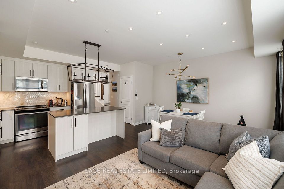 115 Long Branch Avenue 7, Toronto, ON M8W 0A9 6
