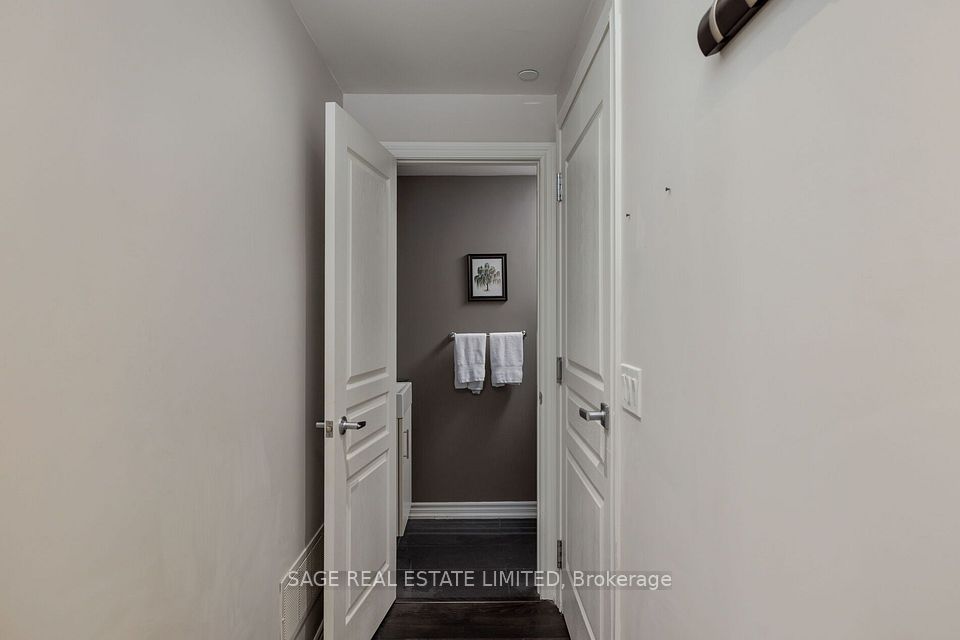 115 Long Branch Avenue 7, Toronto, ON M8W 0A9 15