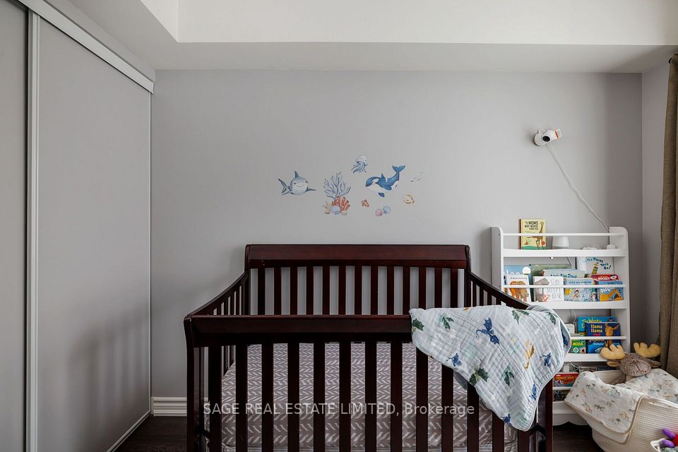 115 Long Branch Avenue 7, Toronto, ON M8W 0A9 23