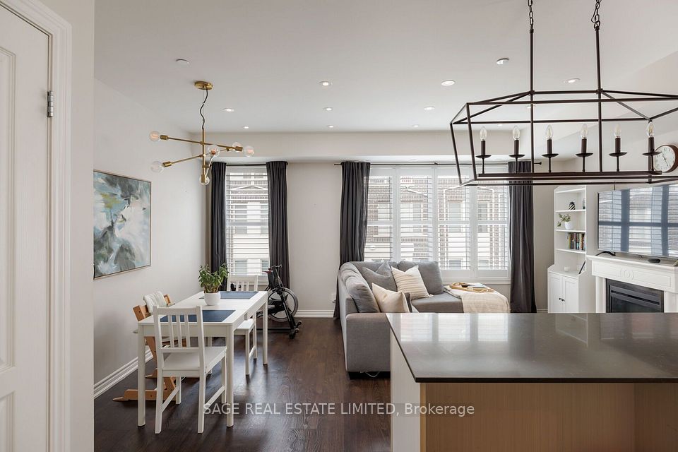 115 Long Branch Avenue 7, Toronto, ON M8W 0A9 8