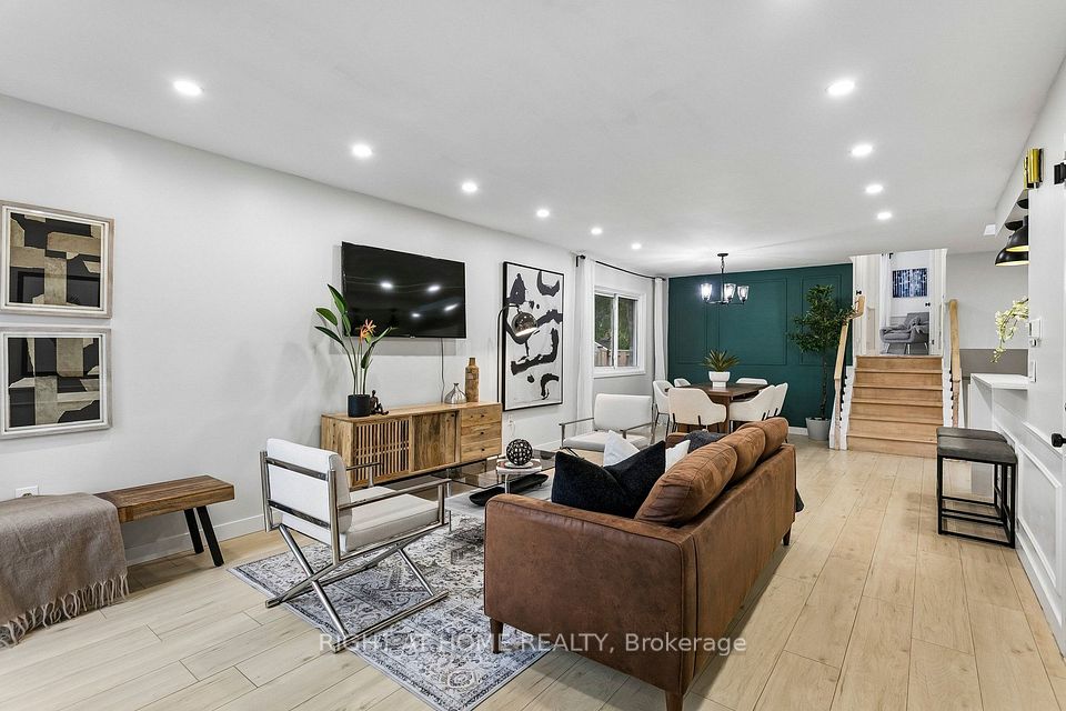 818 Miriam Crescent, Burlington, ON L7S 2B9 6
