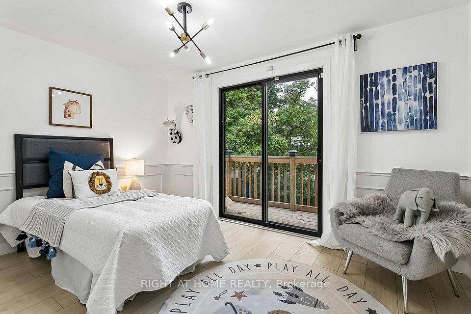818 Miriam Crescent, Burlington, ON L7S 2B9 18