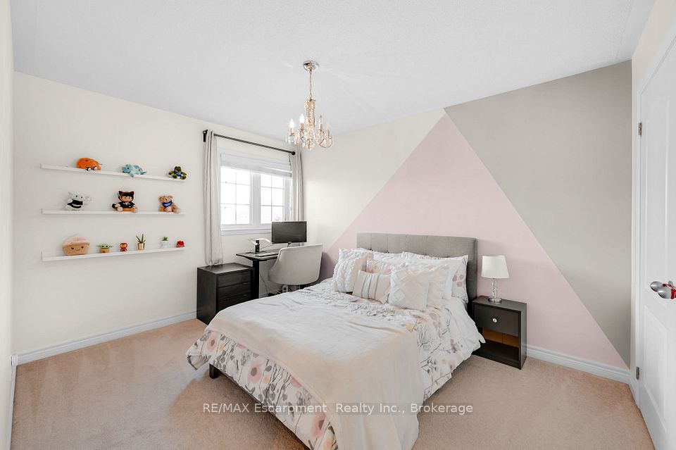 18 Autumn Arbour Road, Caledon, ON L7C 3T8 24