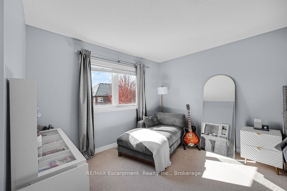 18 Autumn Arbour Road, Caledon, ON L7C 3T8 21