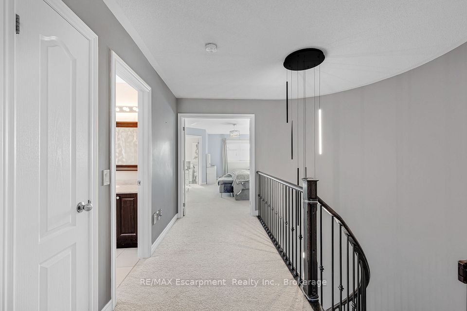 18 Autumn Arbour Road, Caledon, ON L7C 3T8 18