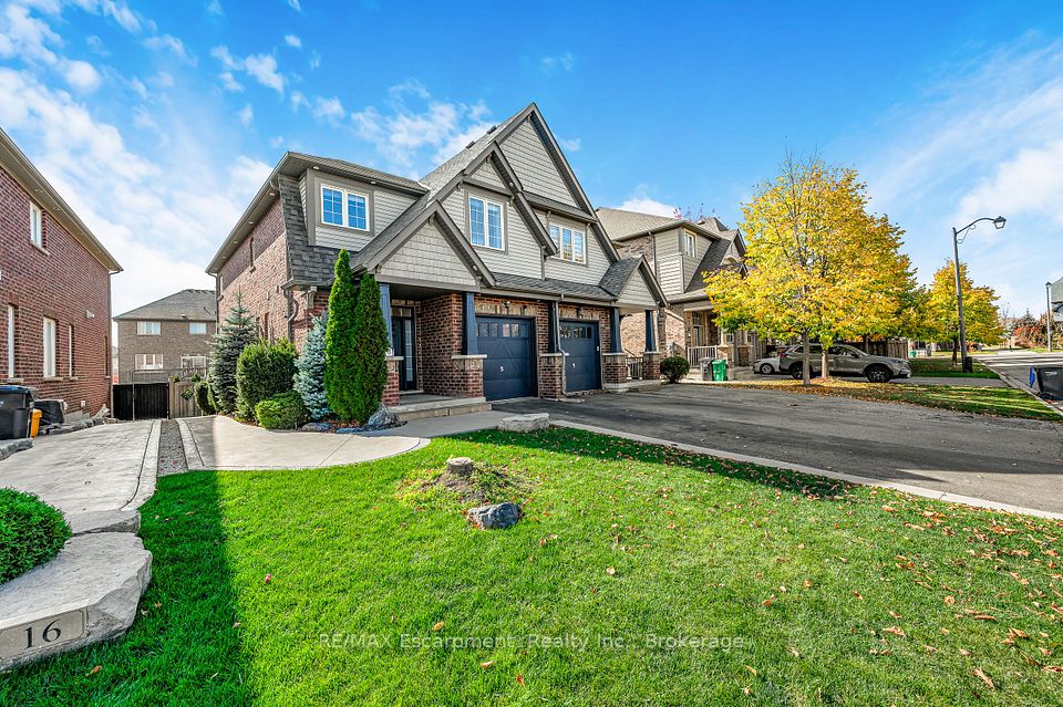 18 Autumn Arbour Road, Caledon, ON L7C 3T8 3