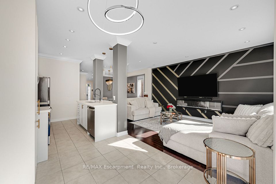18 Autumn Arbour Road, Caledon, ON L7C 3T8 11
